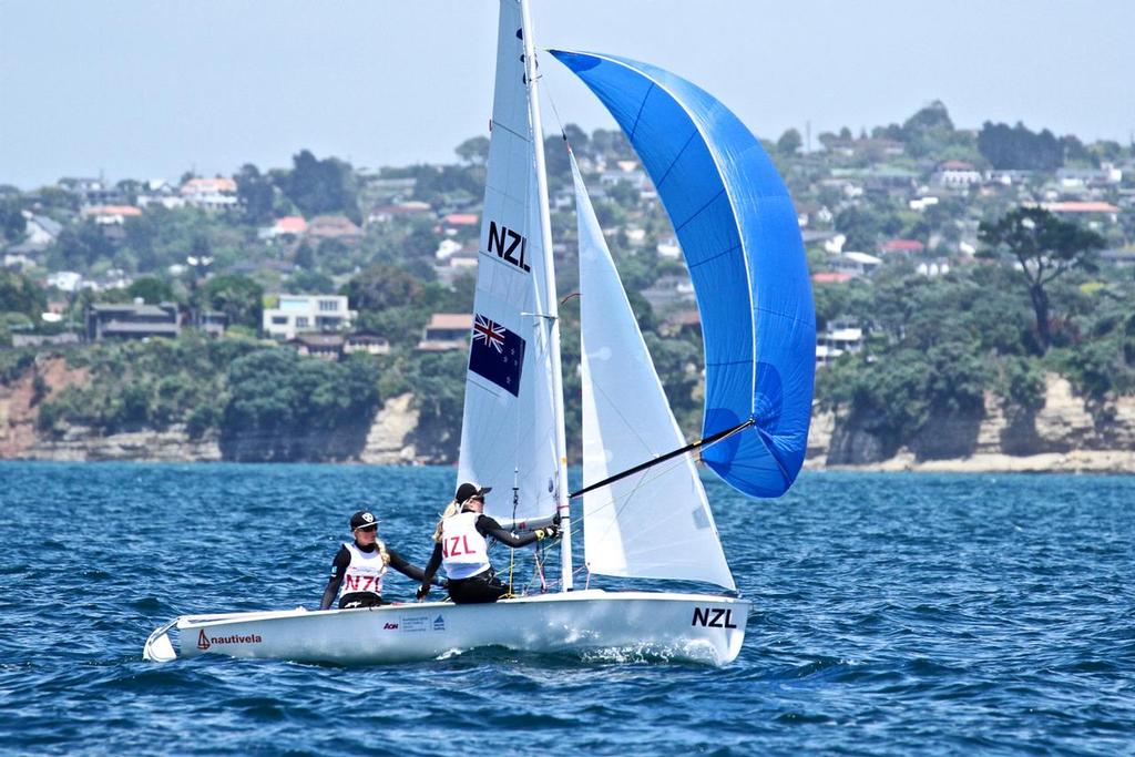 NZL Womens 420 - Aon Youth Worlds 2016, Torbay, Auckland, New Zealand, Day 2 © Richard Gladwell www.photosport.co.nz